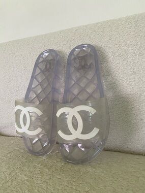 CHANEL Translucent Jelly Slides with White CC Emblem